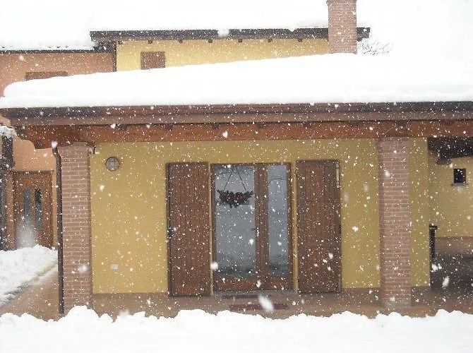 Agriturismo Il Gualdo Di Sotto ريولو تيرمي