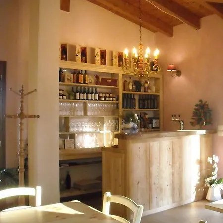 Agriturismo Il Gualdo Di Sotto Farm stay Riolo Terme