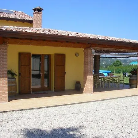 Farm stay Agriturismo Il Gualdo Di Sotto *